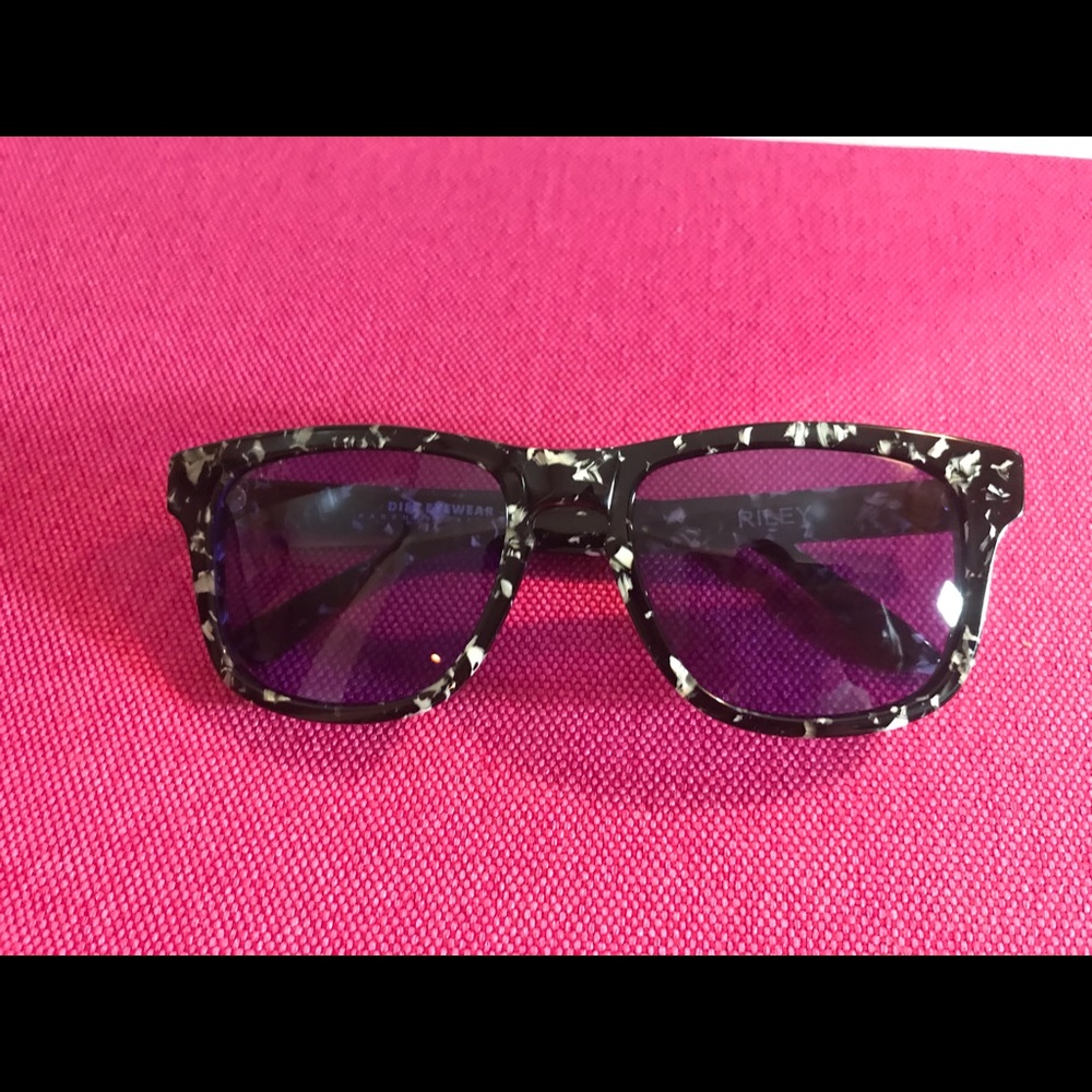 Diff Riley Sunglasses